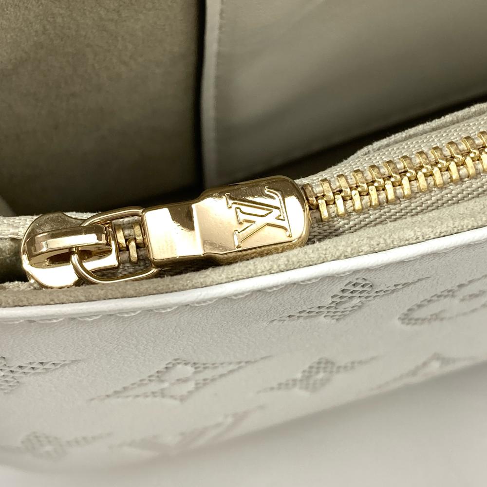 ルイヴィトン LOUIS VUITTON ウォレットオンチェーン・アイビー