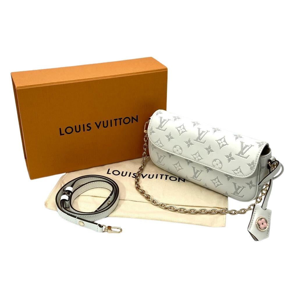 ルイヴィトン LOUIS VUITTON ウォレットオンチェーン・アイビー