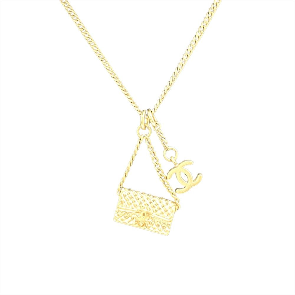 シャネル CHANEL マトラッセ バッグモチーフ ネックレス GPg ゴールド シャネル CHANEL マトラッセ バッグモチーフ ネックレス GPg ゴールド