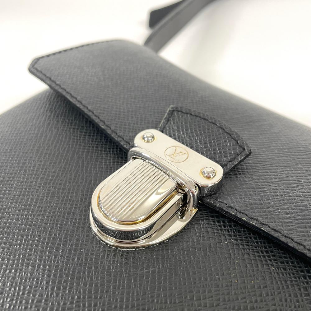 ルイヴィトン LOUIS VUITTON ルカ ショルダーバッグ タイガ M31192