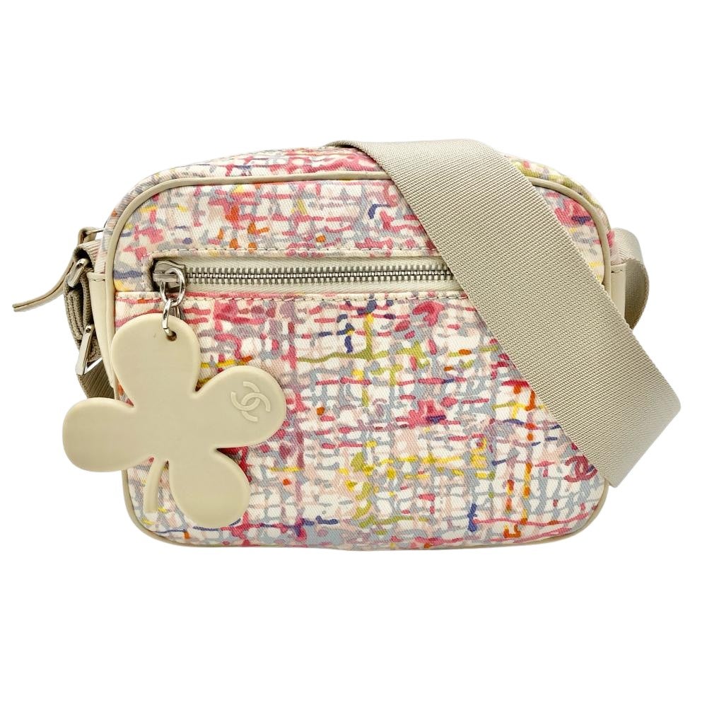 シャネル CHANEL クローバーチャーム ショルダーバッグ キャンバス