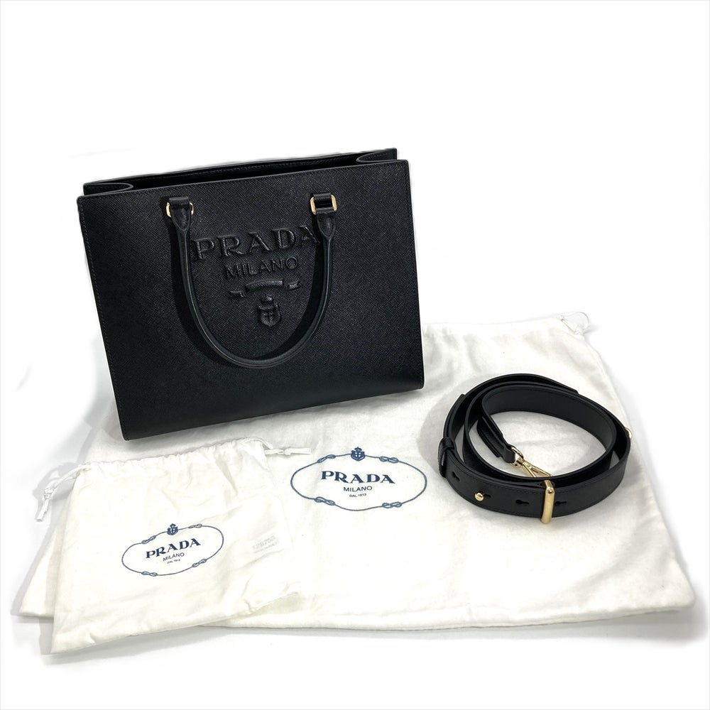 プラダ PRADA エンボスロゴ ショルダーバッグ 2WAY サフィアーノ