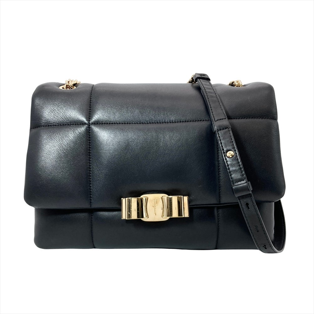 フェラガモ Ferragamo キルティング チェーン ショルダーバッグ レザー