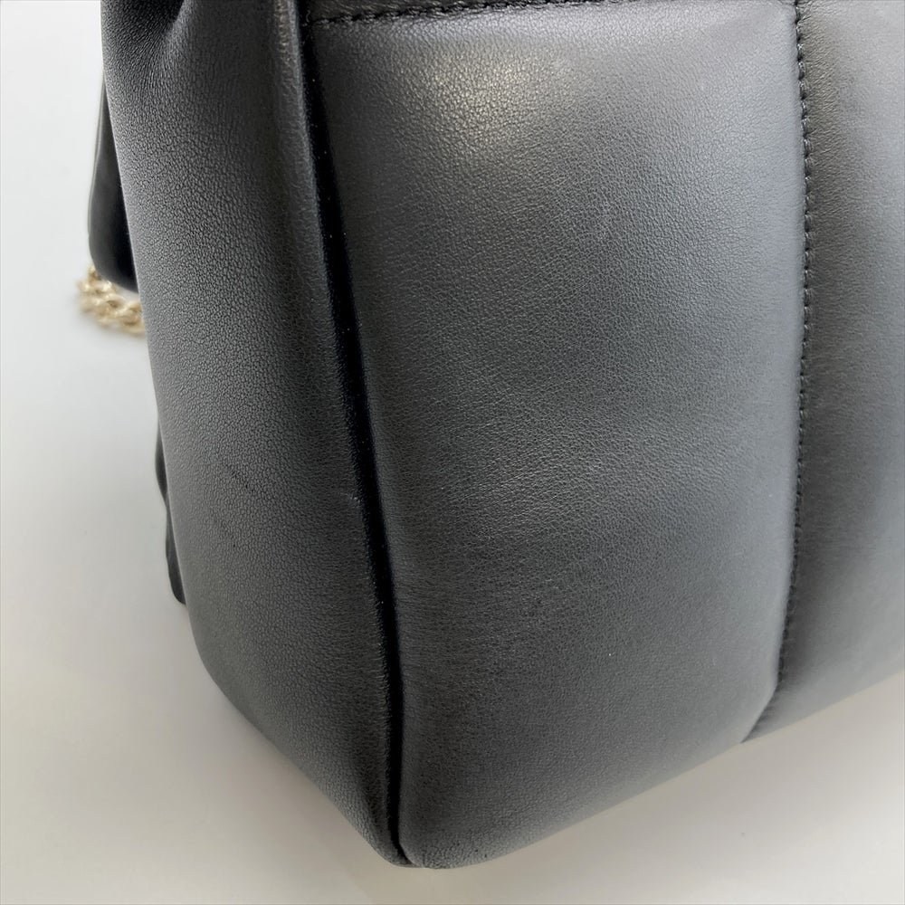フェラガモ Ferragamo キルティング チェーン ショルダーバッグ レザー
