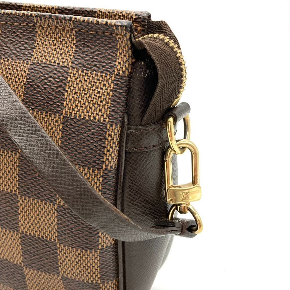 ルイヴィトン LOUIS VUITTON トゥルース メイクアップ ポシェット